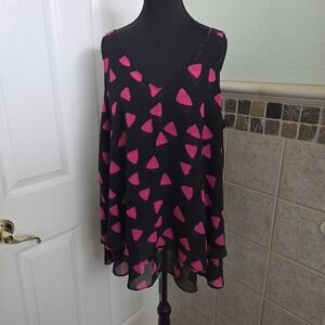 Lane Bryant Black and Pink Fits That Flatter Patterned Sleeveless Top 16